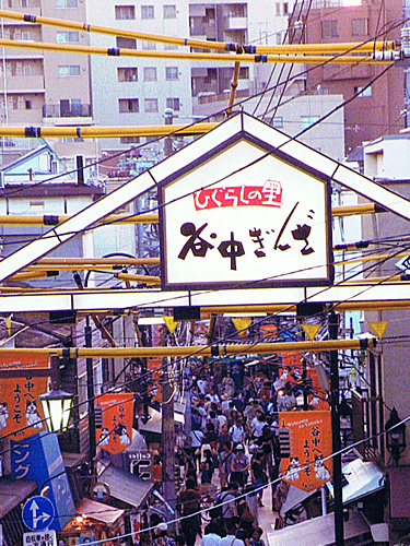 �J������